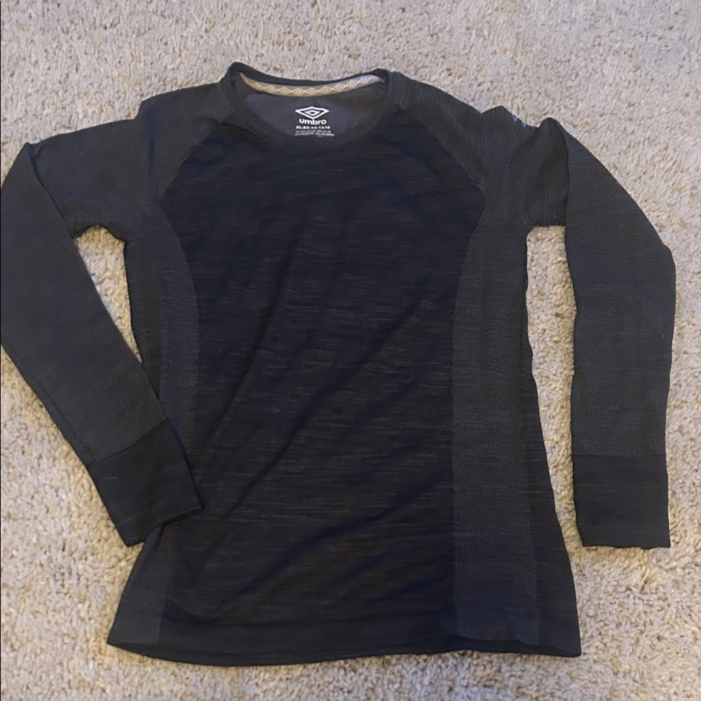 Umbro Kids Long Sleeve Tee - dark grey